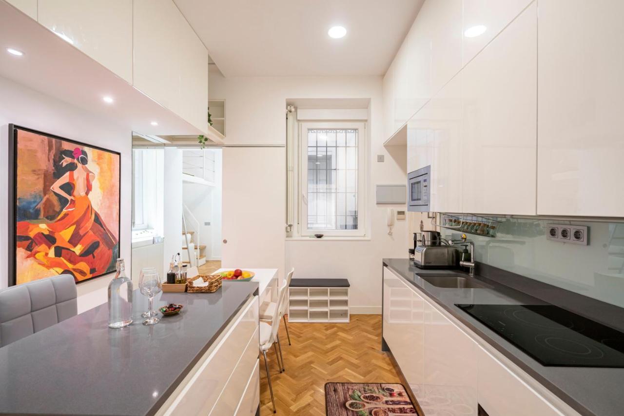 For You Rentals Apartment Temporal In The Center Of Madrid Esl5 ภายนอก รูปภาพ